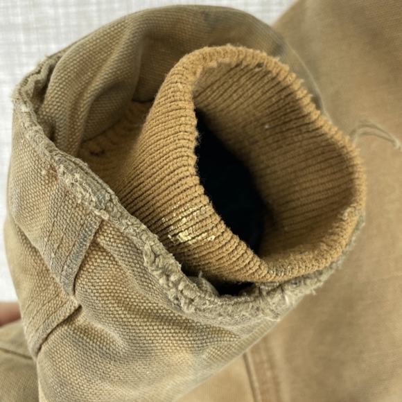 Carhartt men's large sherpa lined duck jacket - Picture 7 of 9